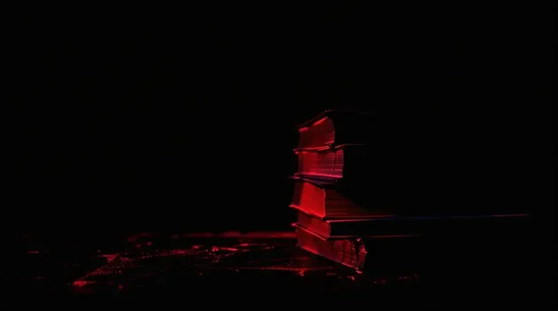 知识博主塌房始末：从"名校学霸"到"抄袭惯犯" - 今日吃瓜绯闻时间线配图