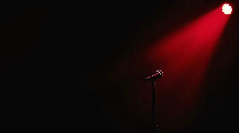 老牌歌手演唱会假唱实锤，对口型视频走红 - 今日吃瓜娱乐爆料配图